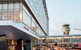Montreal Airport Marriott in Terminal Hotel